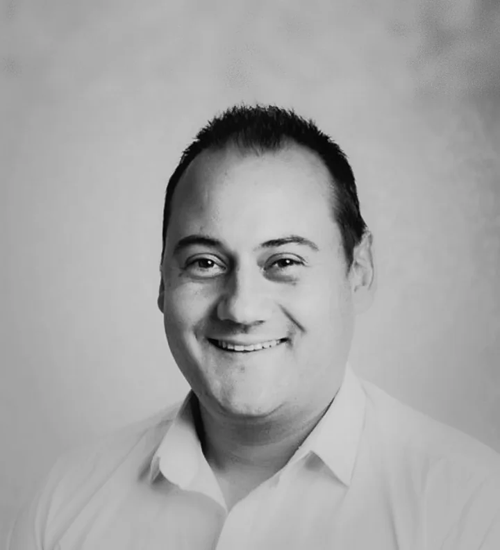 Paul Kotz&eacute;